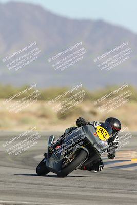 media/Oct-04-2025-CVMA (Sat) [[408bcdd6e4]]/Race 14-500-400-350 Supersport/